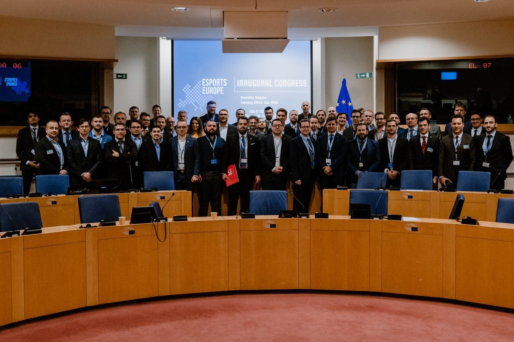 U zgradi Evropskog parlamenta u Briselu 21. februara zvanično je formirana Evropska esports federacija, sa 23 punopravne članice, od kojih je jedna i Srpska esports asocijacija.